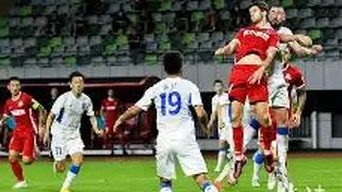 詹皇赛间目光掠过锡安，坦言未曾交流，预计对方未来将更上一层楼